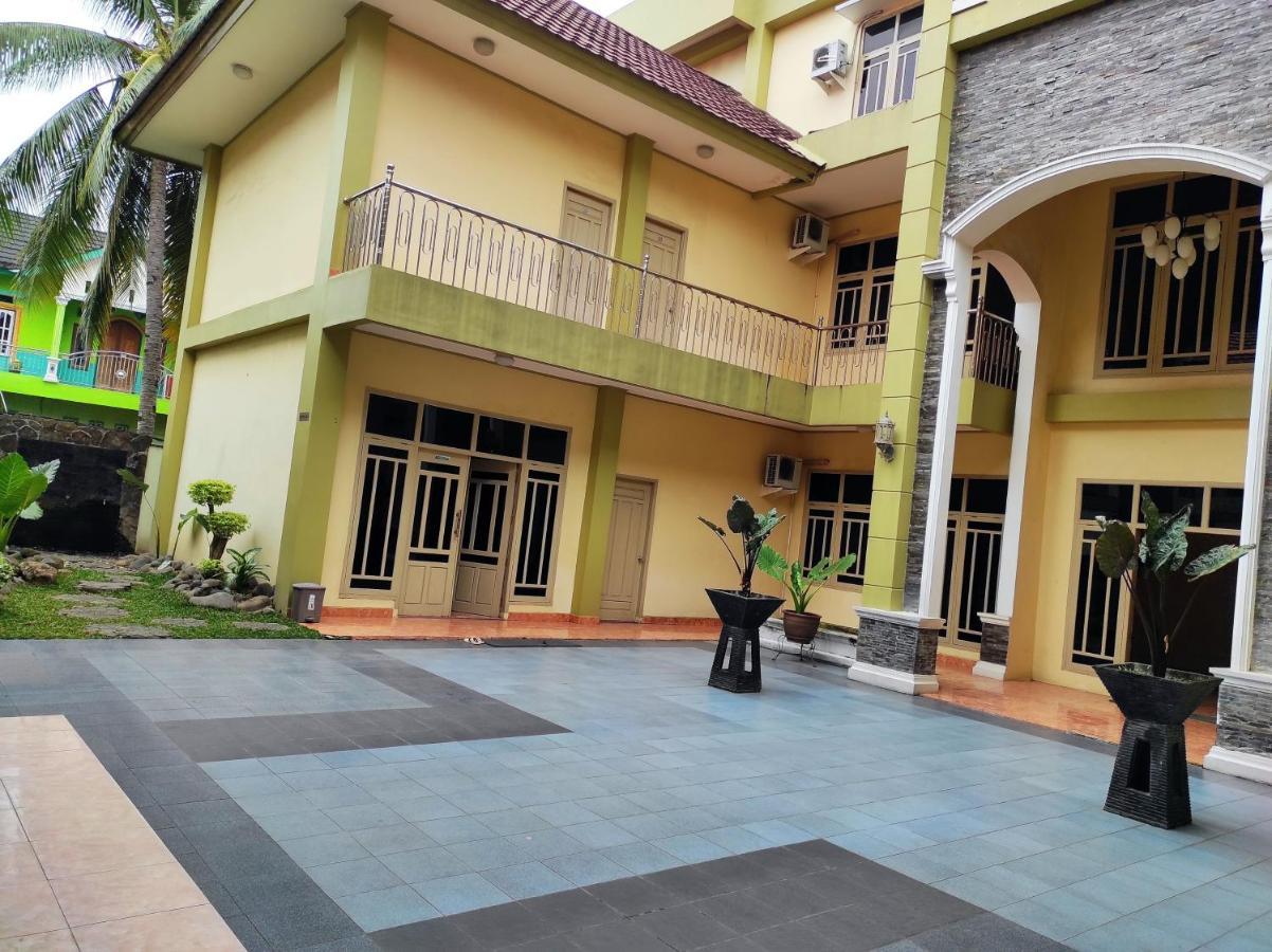 Hotel Randik Sekayu מראה חיצוני תמונה